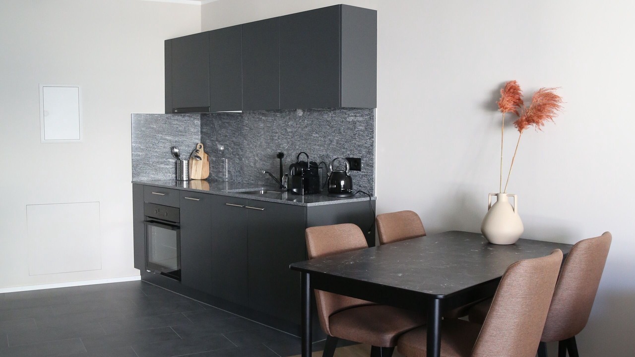 Photo of Kitchen in Center