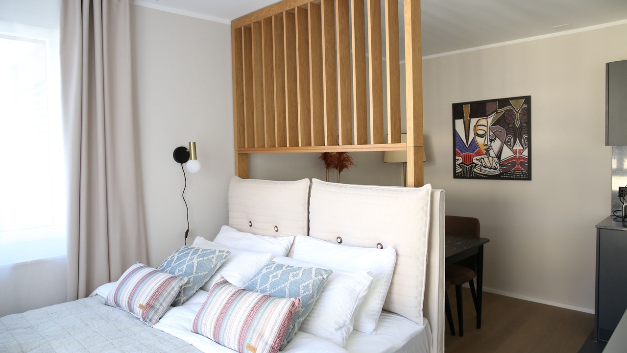 Photo of Bedroom in Center