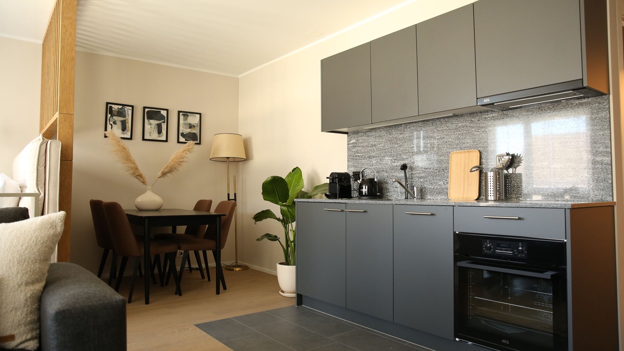 Photo of Kitchen in Center