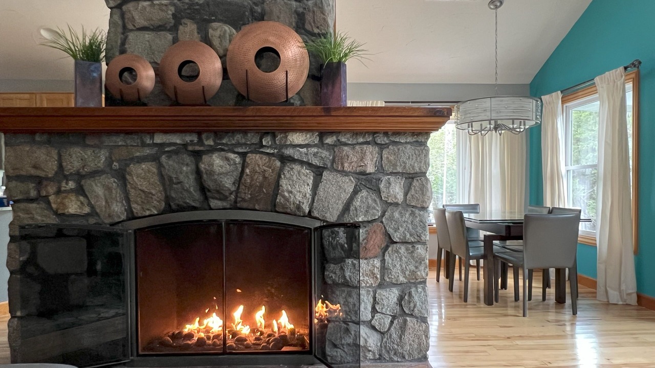 Photo of Livingroom in Mayfield