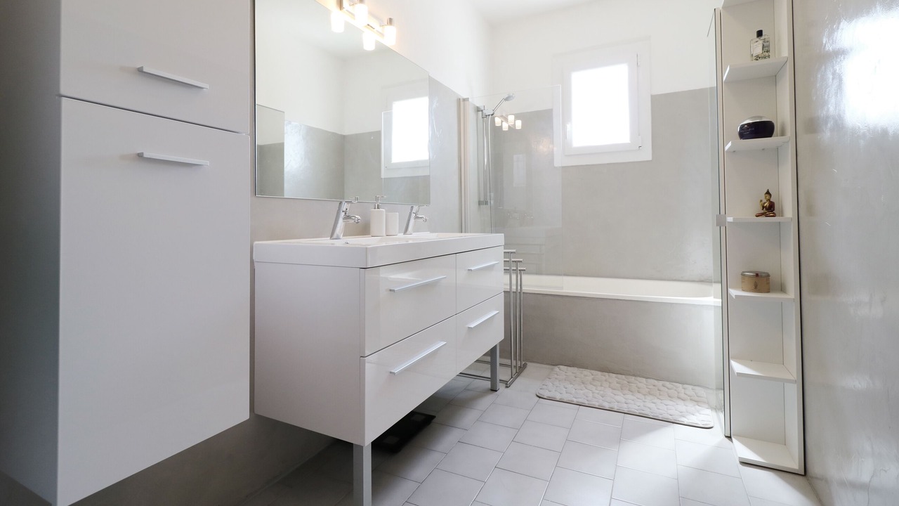 Photo of Bathroom in Saint-Georges-d'Orques