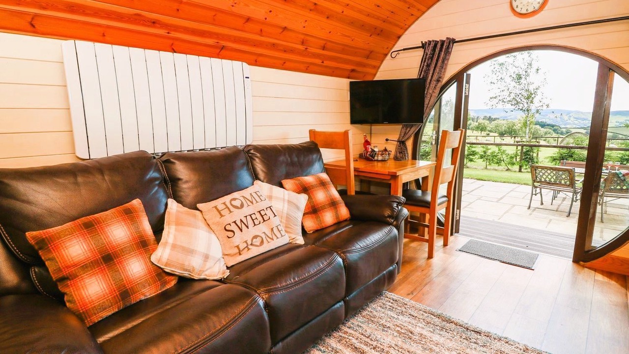 Photo of Livingroom in Rhayader