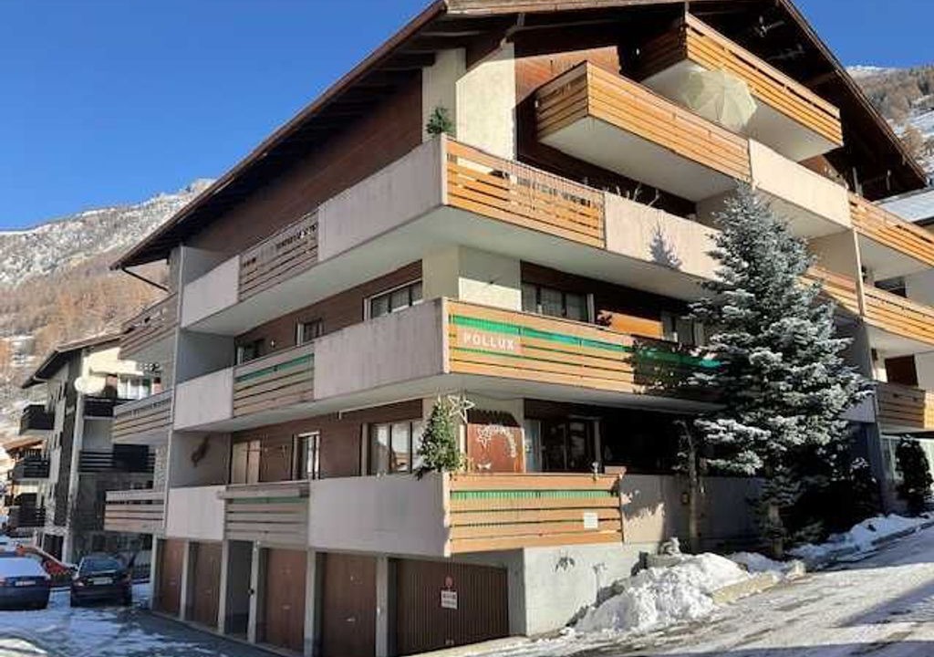 Photo of Outdoor in Taesch