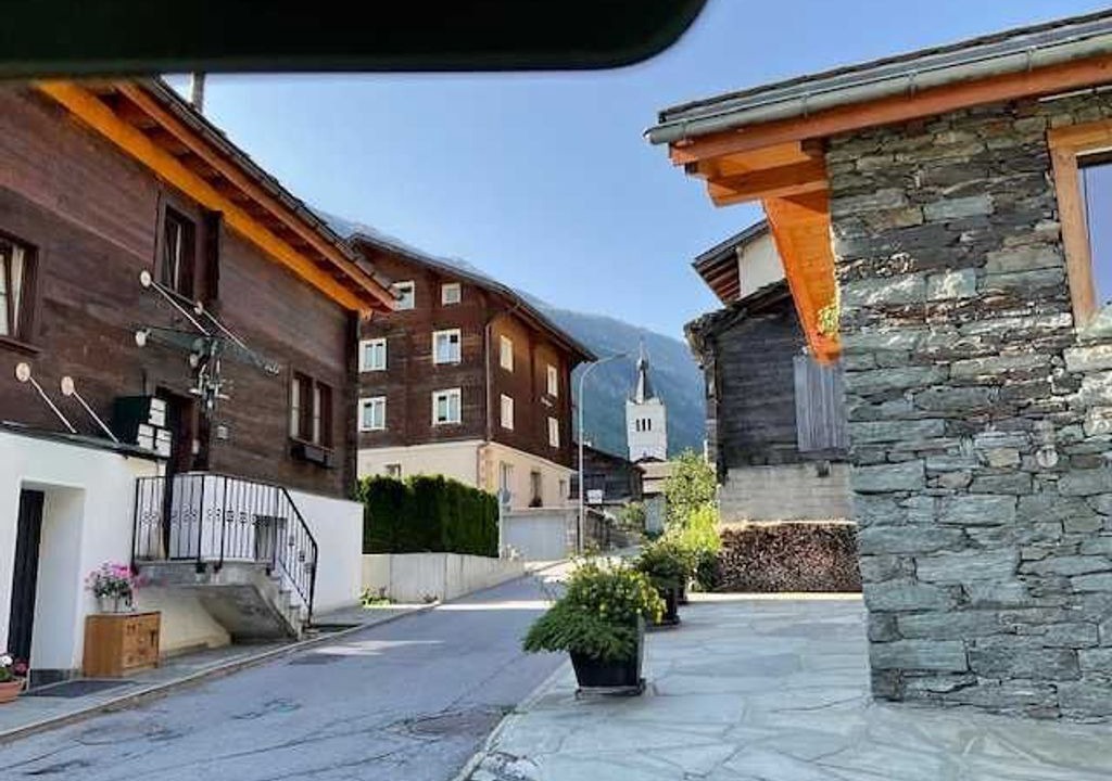 Photo of Outdoor in Taesch
