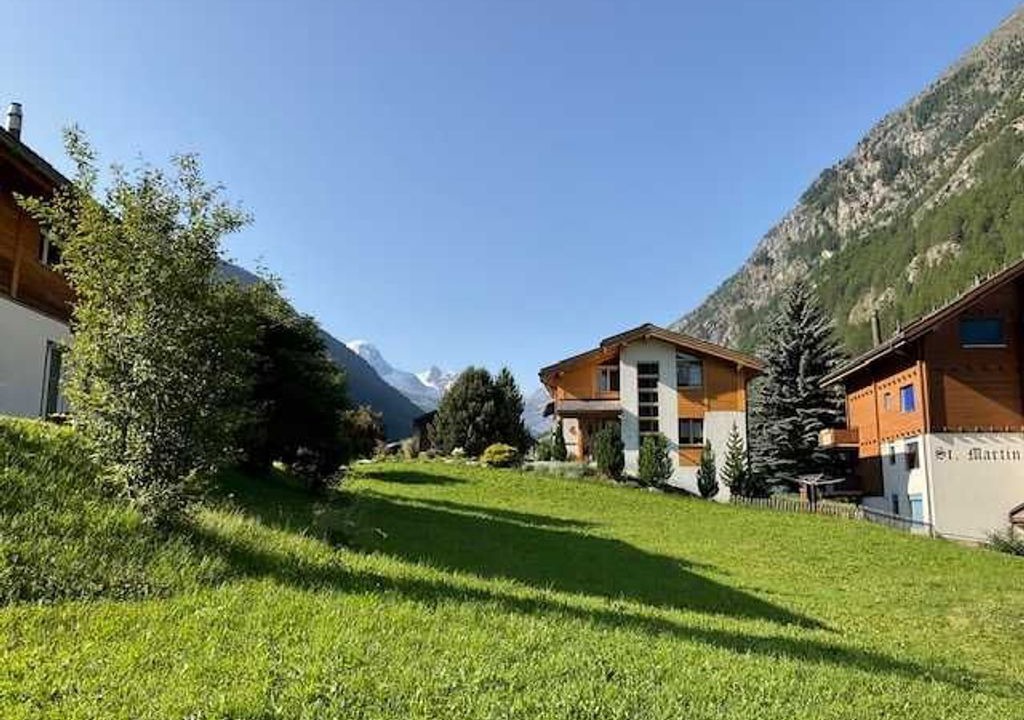 Photo of Outdoor in Taesch