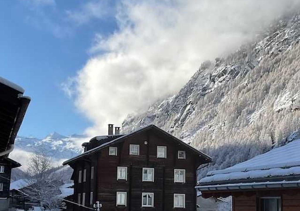 Photo of Outdoor in Taesch