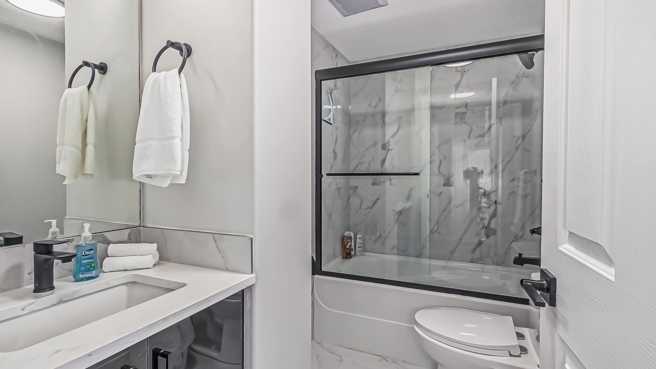 Photo of Bathroom in Hillhurst