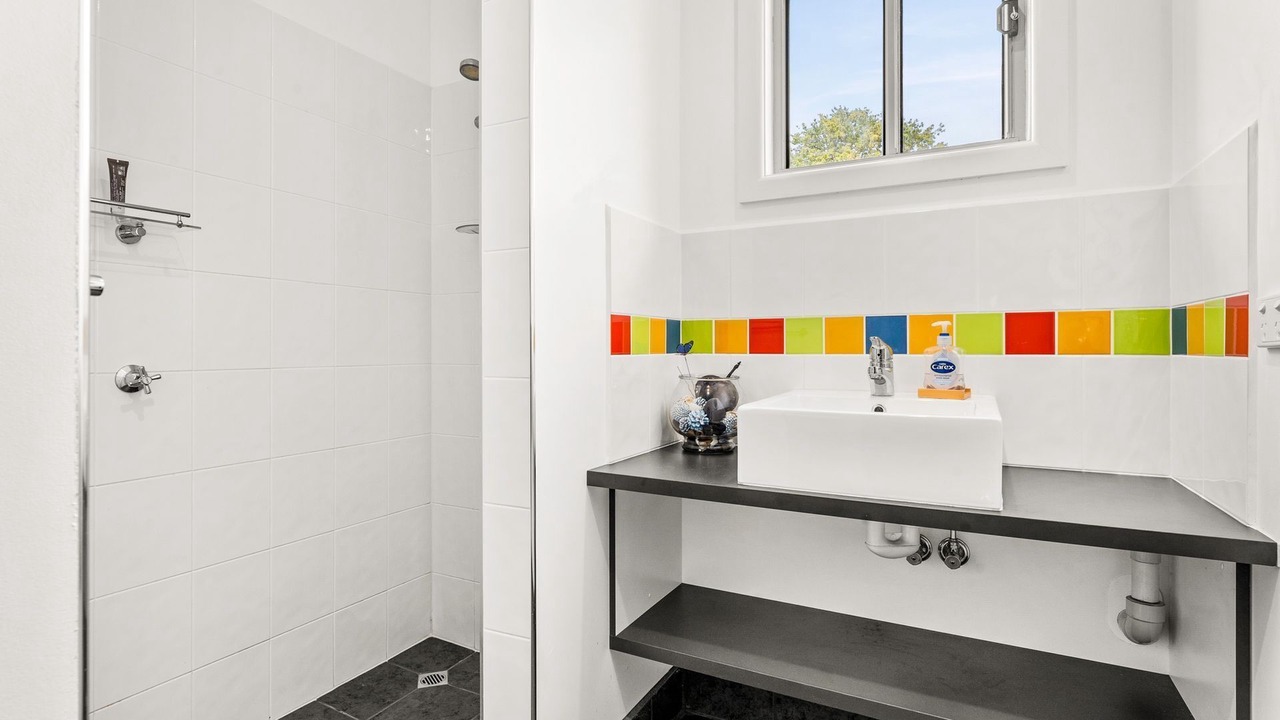 Photo of Bathroom in Ventnor