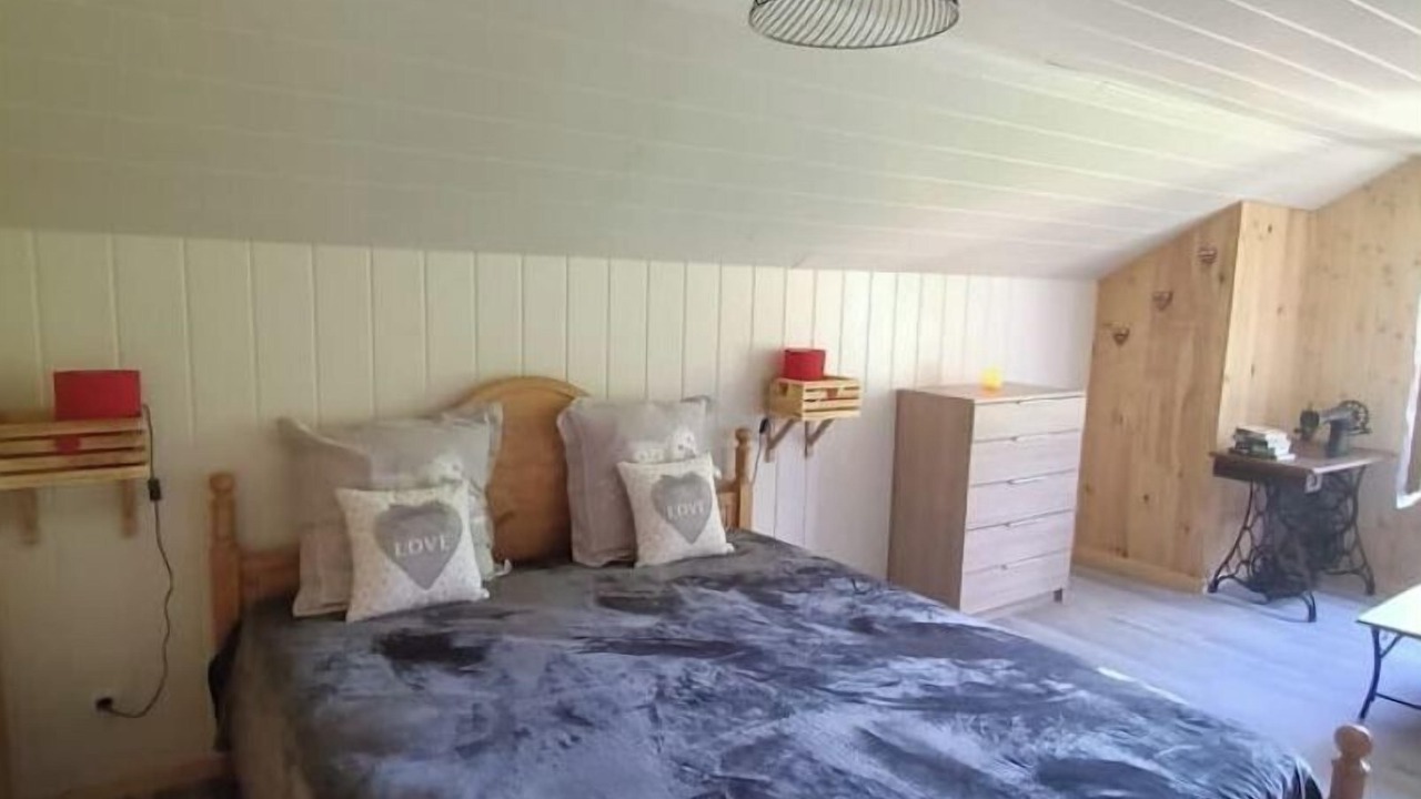Photo of Bedroom in Belonchamp