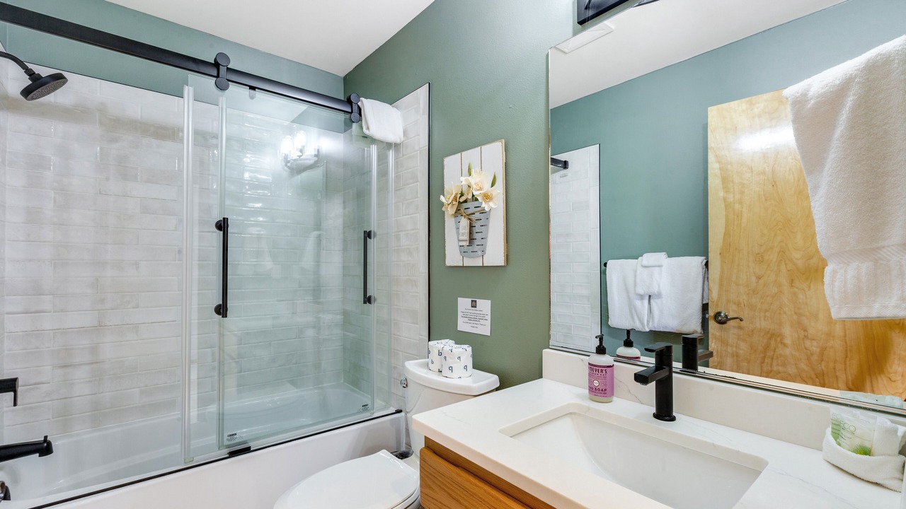 Photo of Bathroom in Oak Harbor