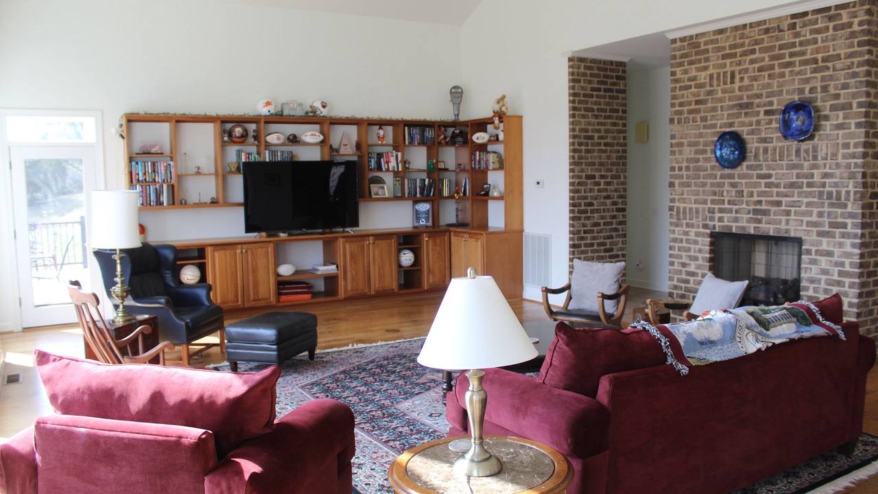 Photo of Livingroom in Grissom - Highland