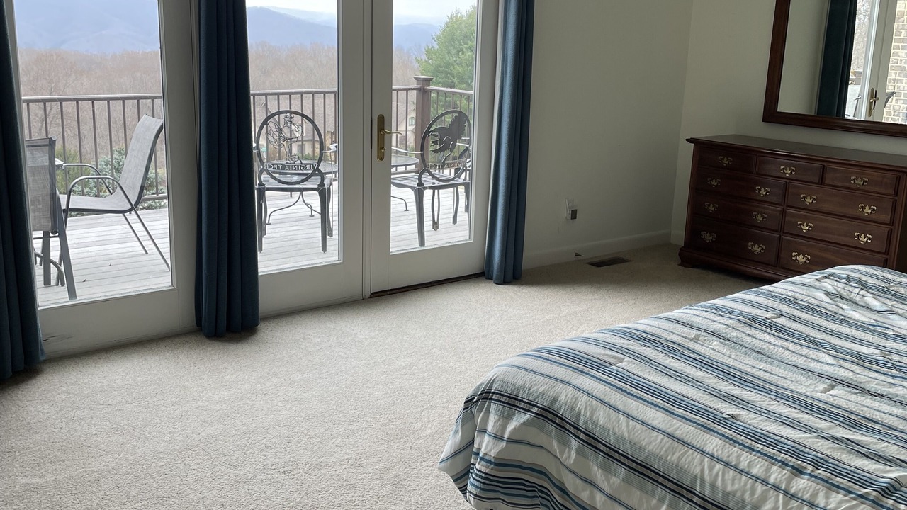Photo of Bedroom in Grissom - Highland