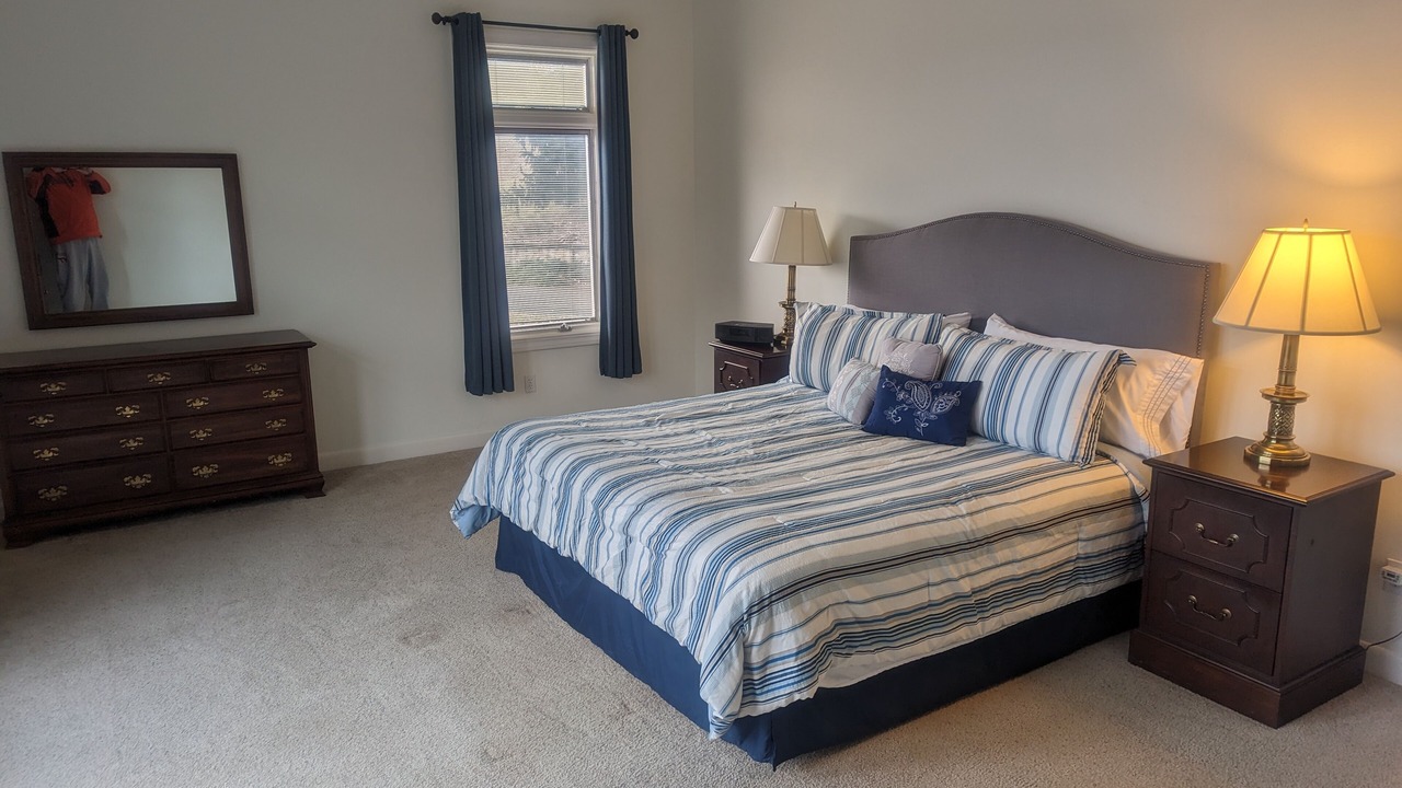 Photo of Bedroom in Grissom - Highland