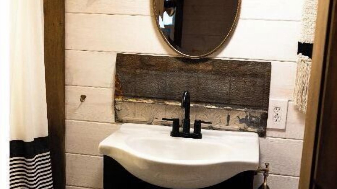 Photo of Bathroom in Farmdale