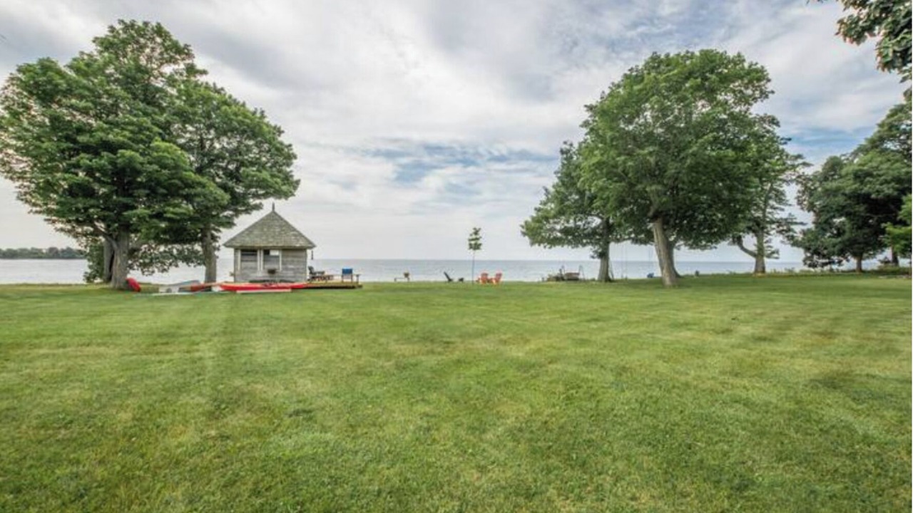 Photo of Outdoor in Kingston
