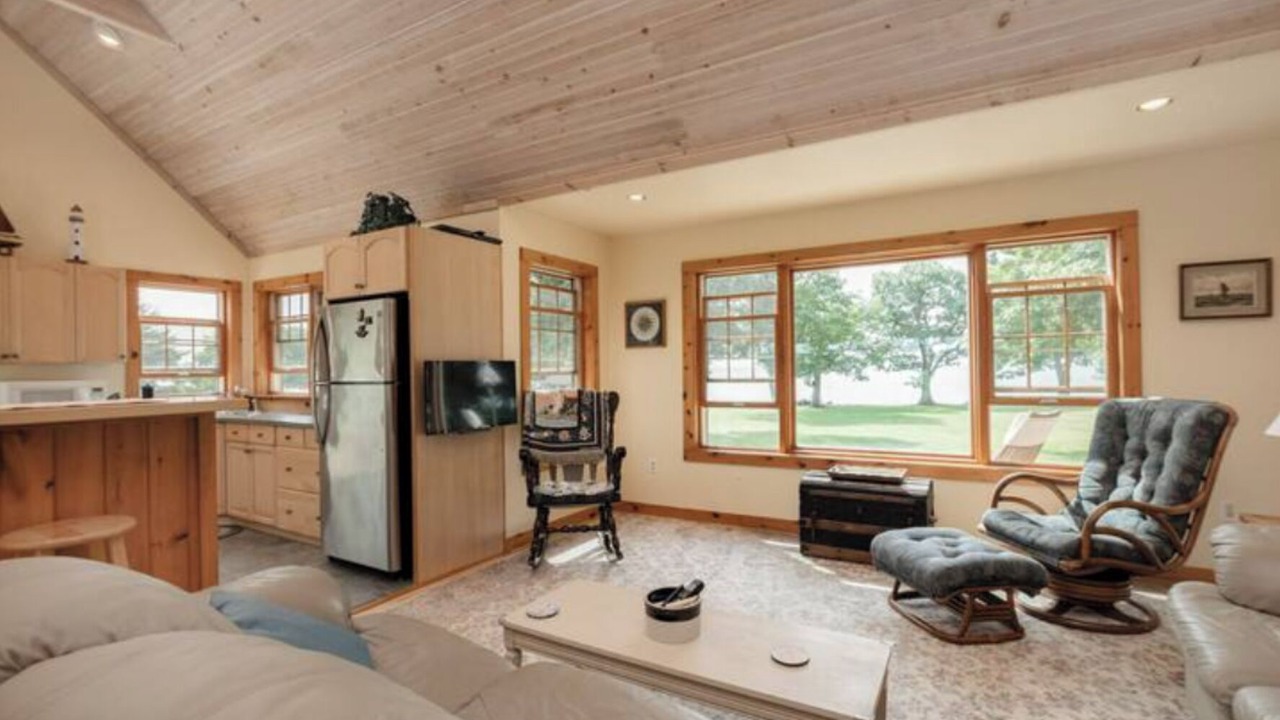 Photo of Livingroom in Kingston