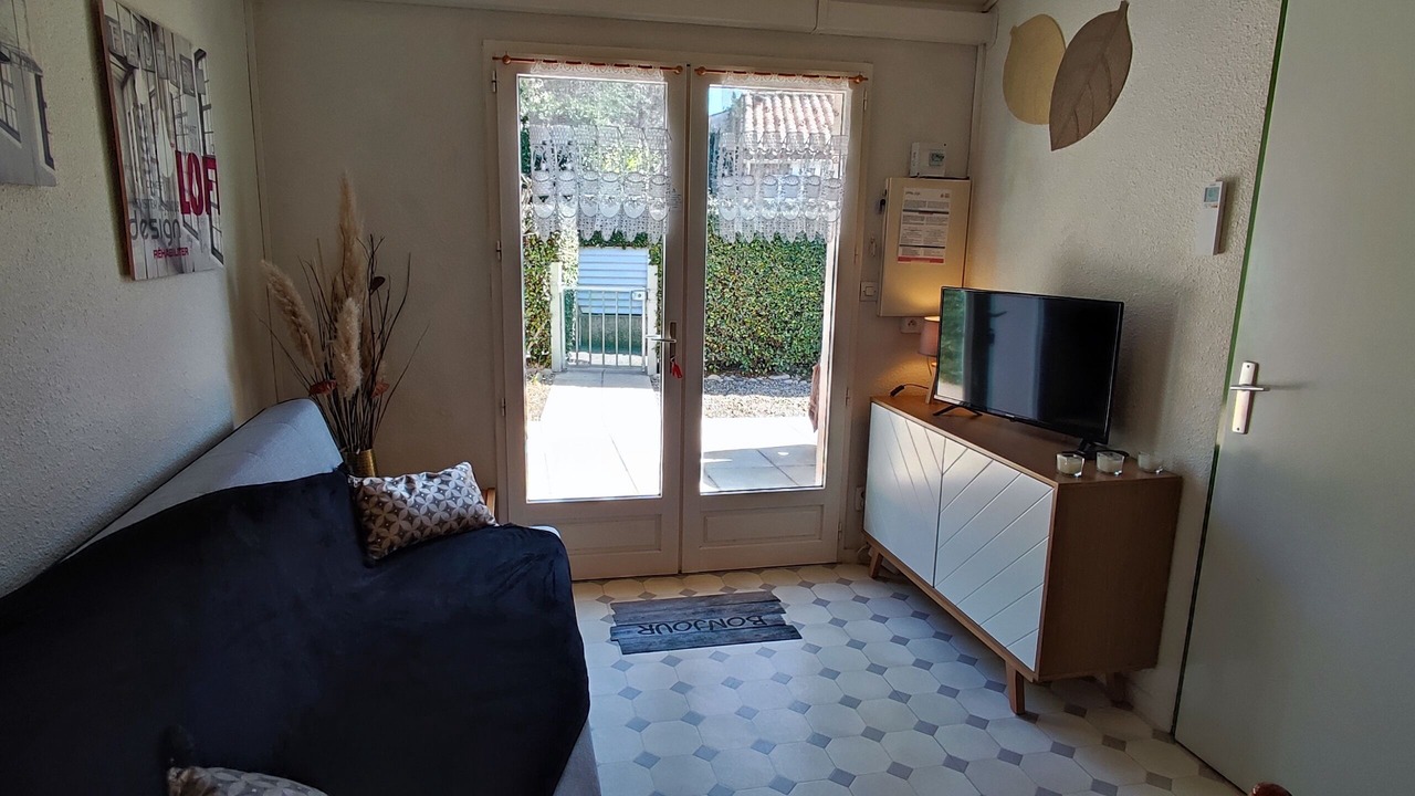 Photo of Livingroom in Saint-Martin-d'Ardeche