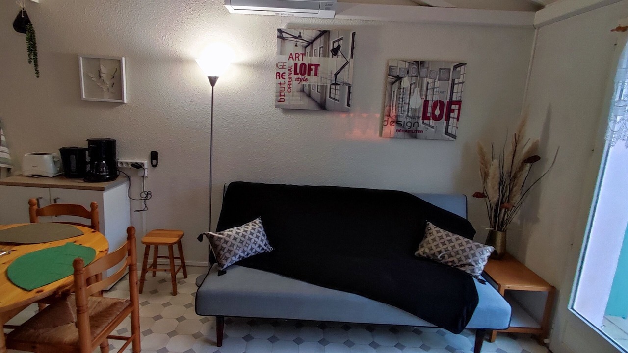 Photo of Livingroom in Saint-Martin-d'Ardeche