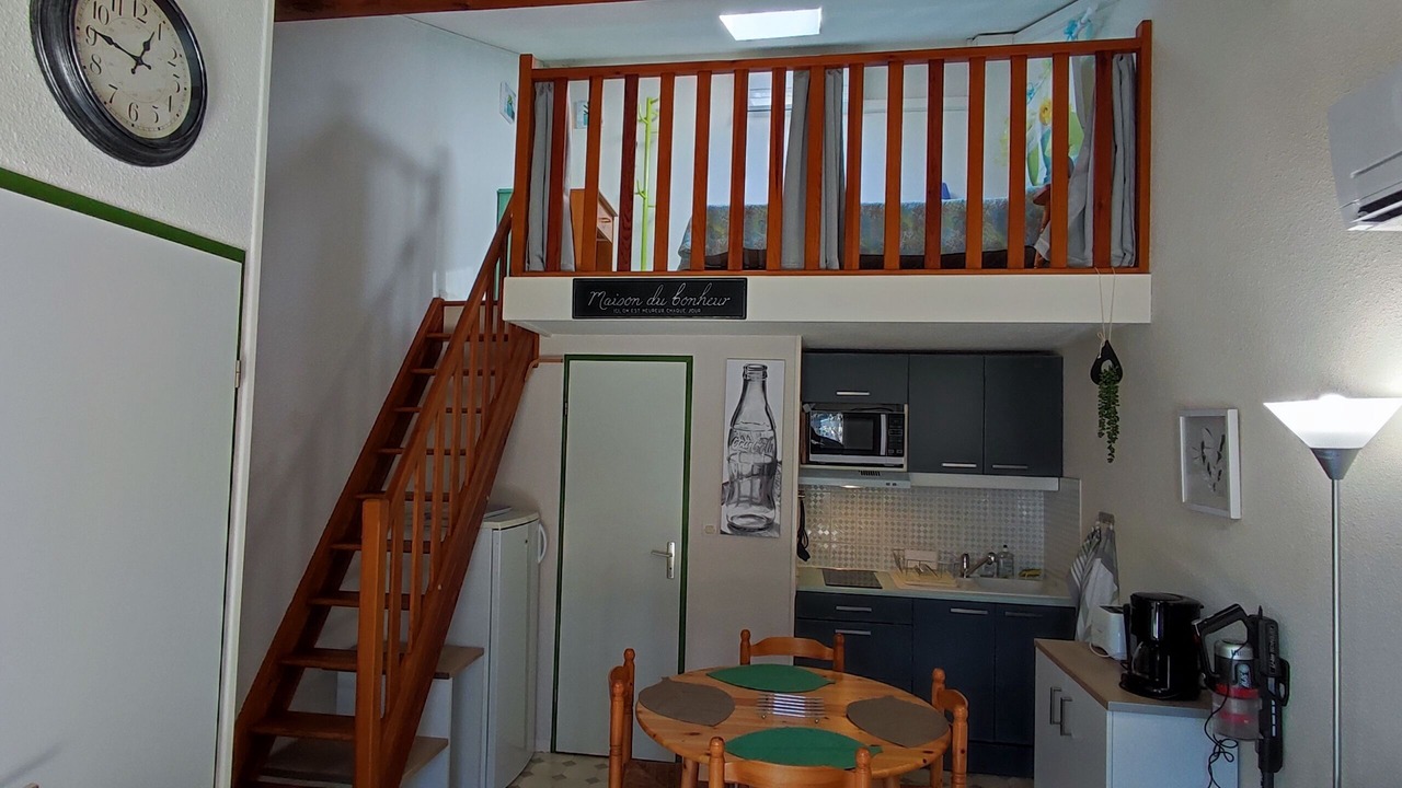 Photo of Kitchen in Saint-Martin-d'Ardeche