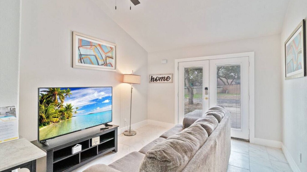 Photo of Bedroom in Whispering Oaks