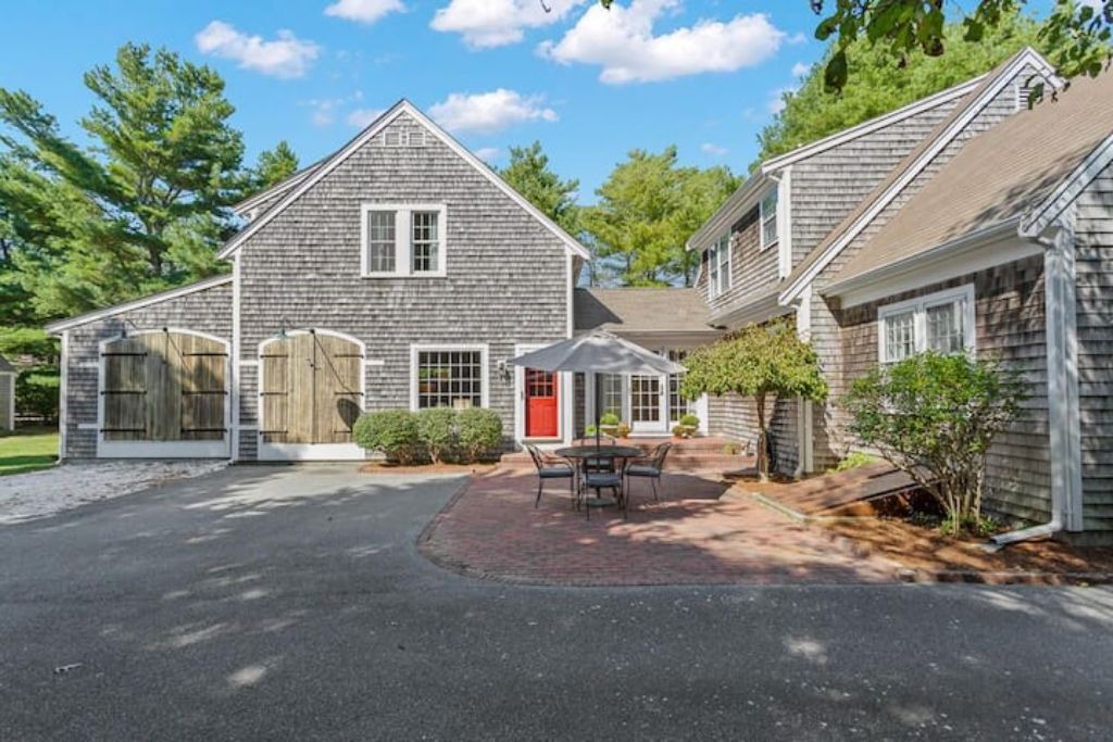 Photo of Others in South Dennis