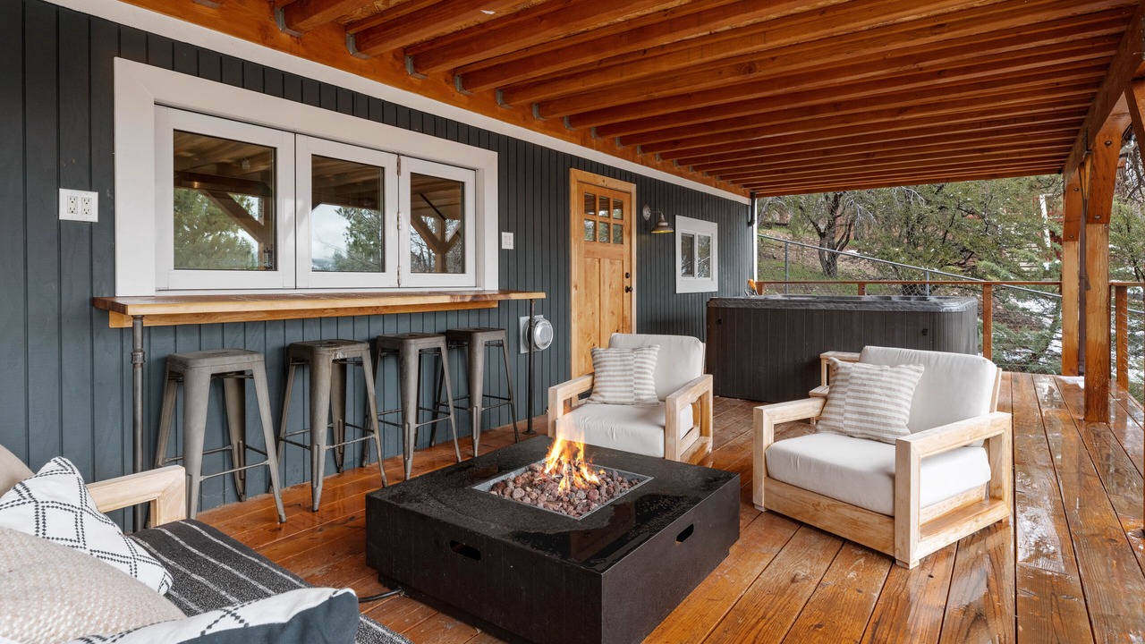 Photo of Patio Balcony in Fawnskin