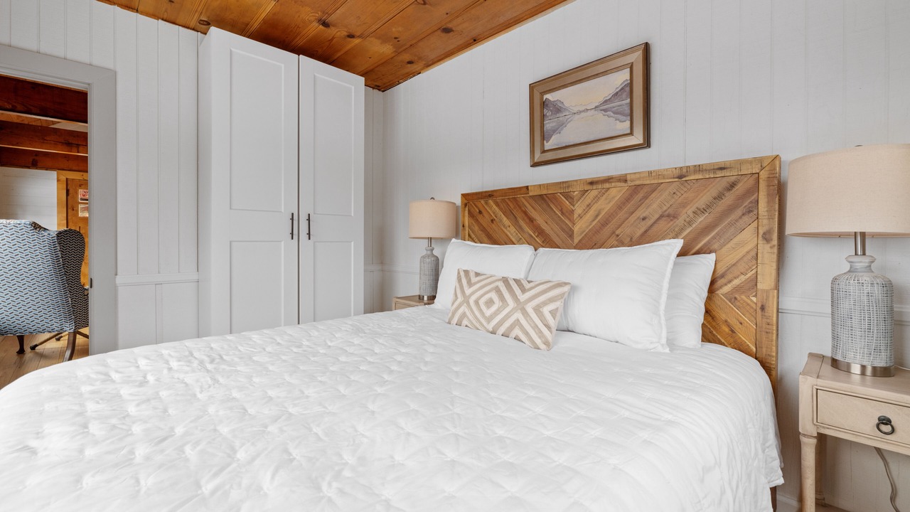 Photo of Bedroom in Fawnskin