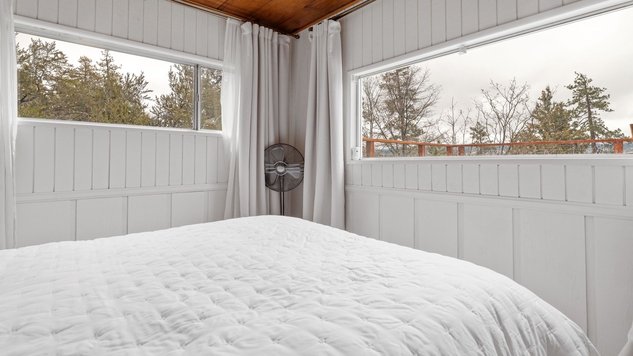 Photo of Bedroom in Fawnskin
