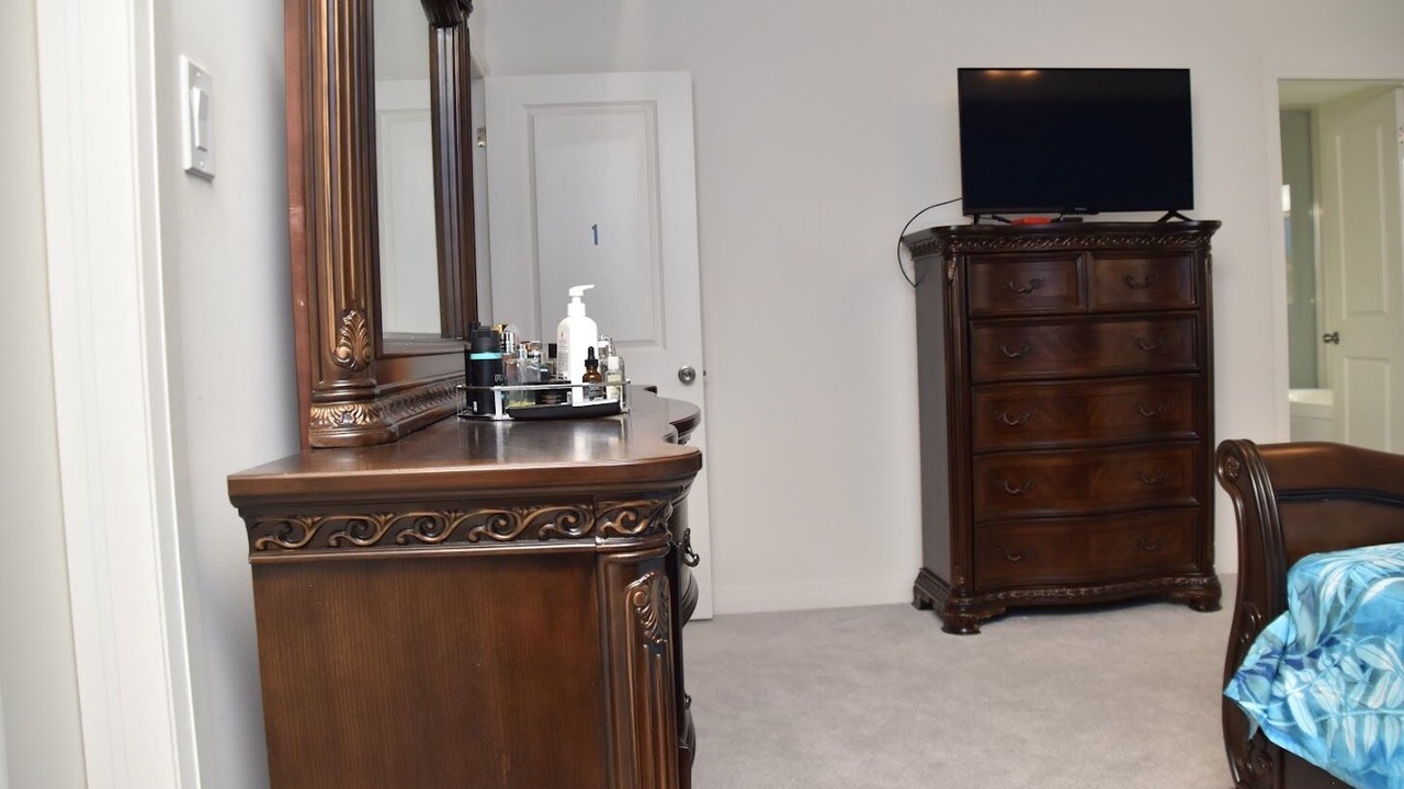 Photo of Bedroom in Bowmanville