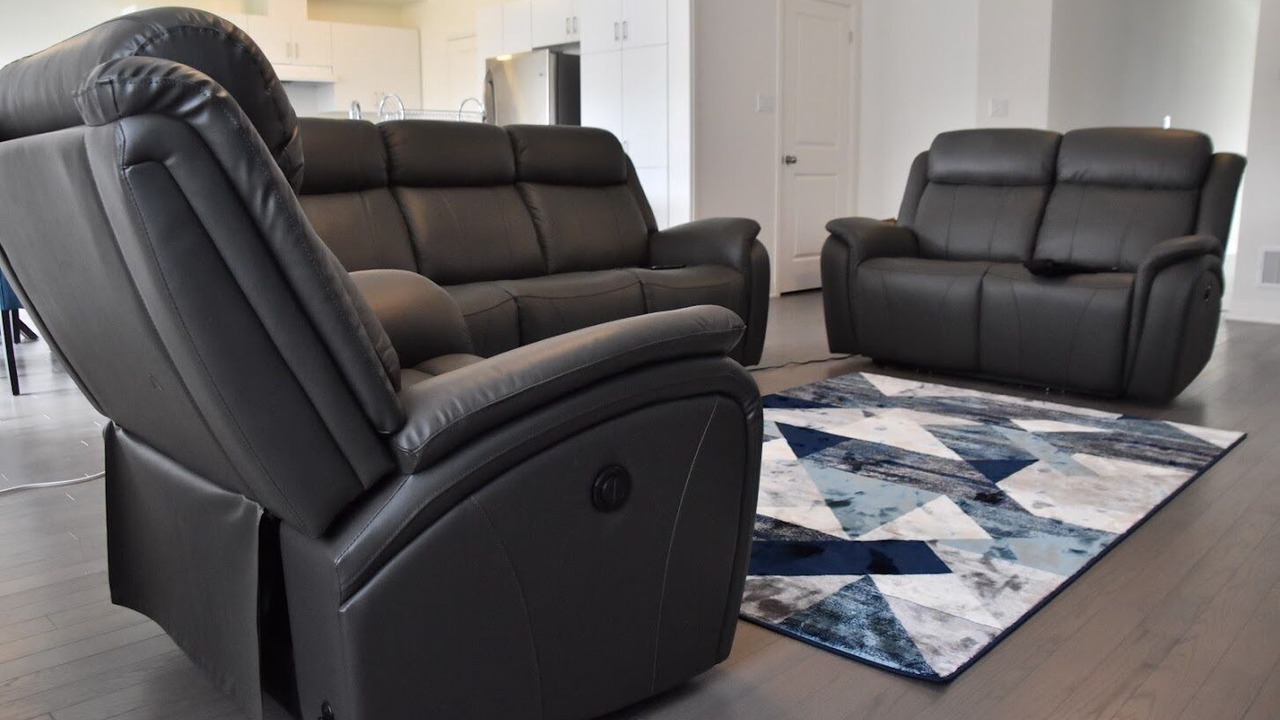 Photo of Livingroom in Bowmanville