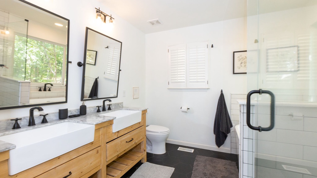 Photo of Bathroom in Eatonton