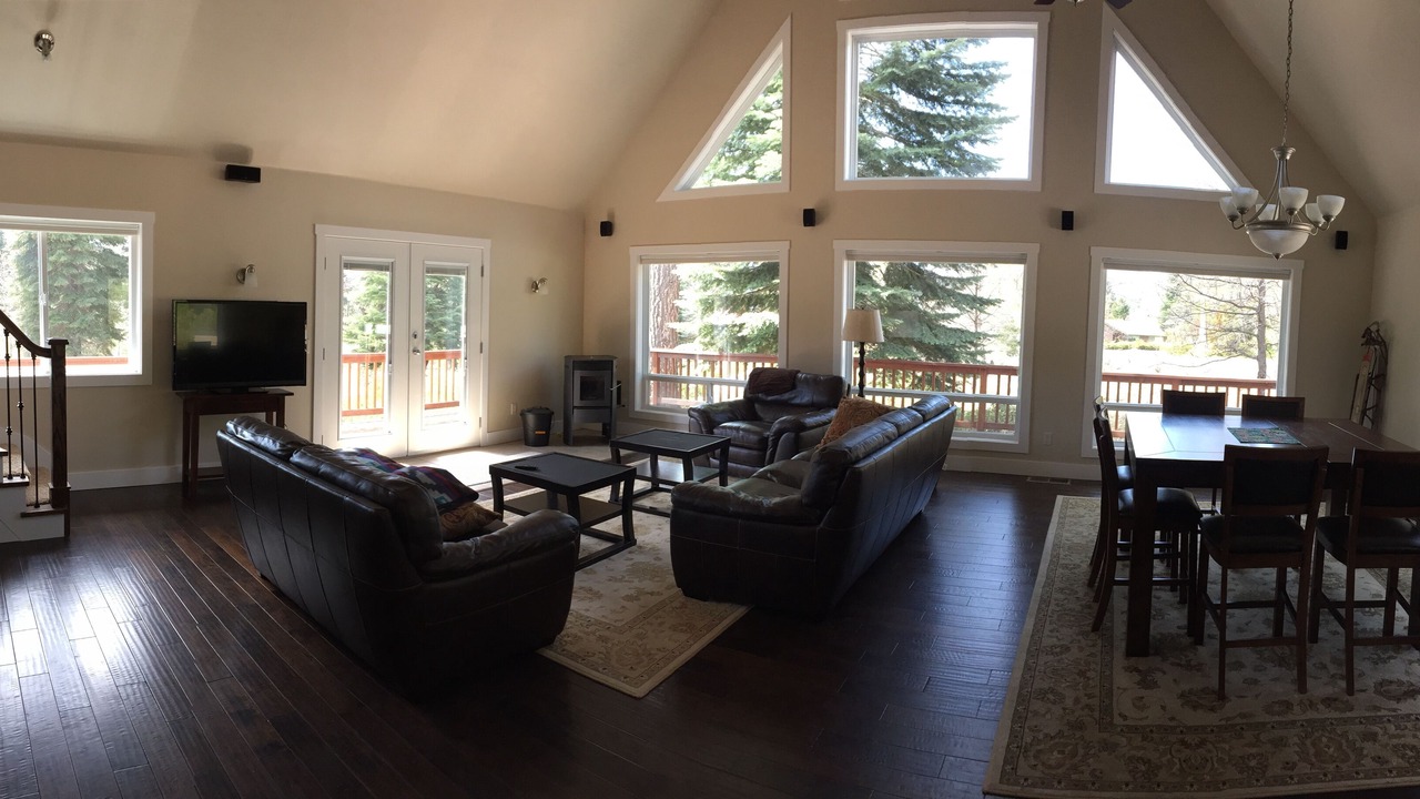 Photo of Bedroom in Mount Shasta