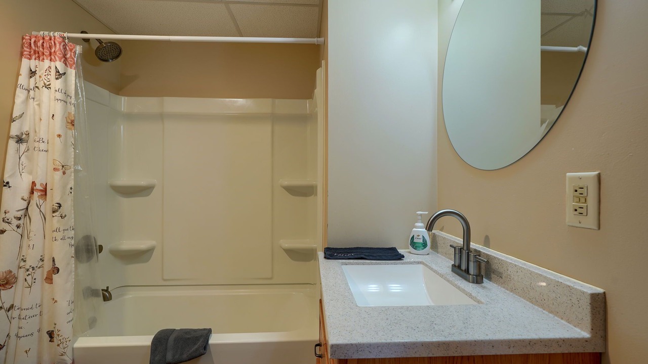 Photo of Bathroom in Laurelville