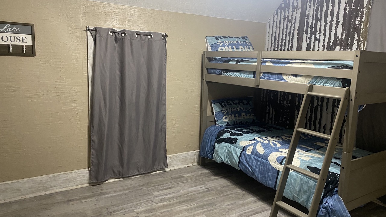 Photo of Bedroom in Osage County