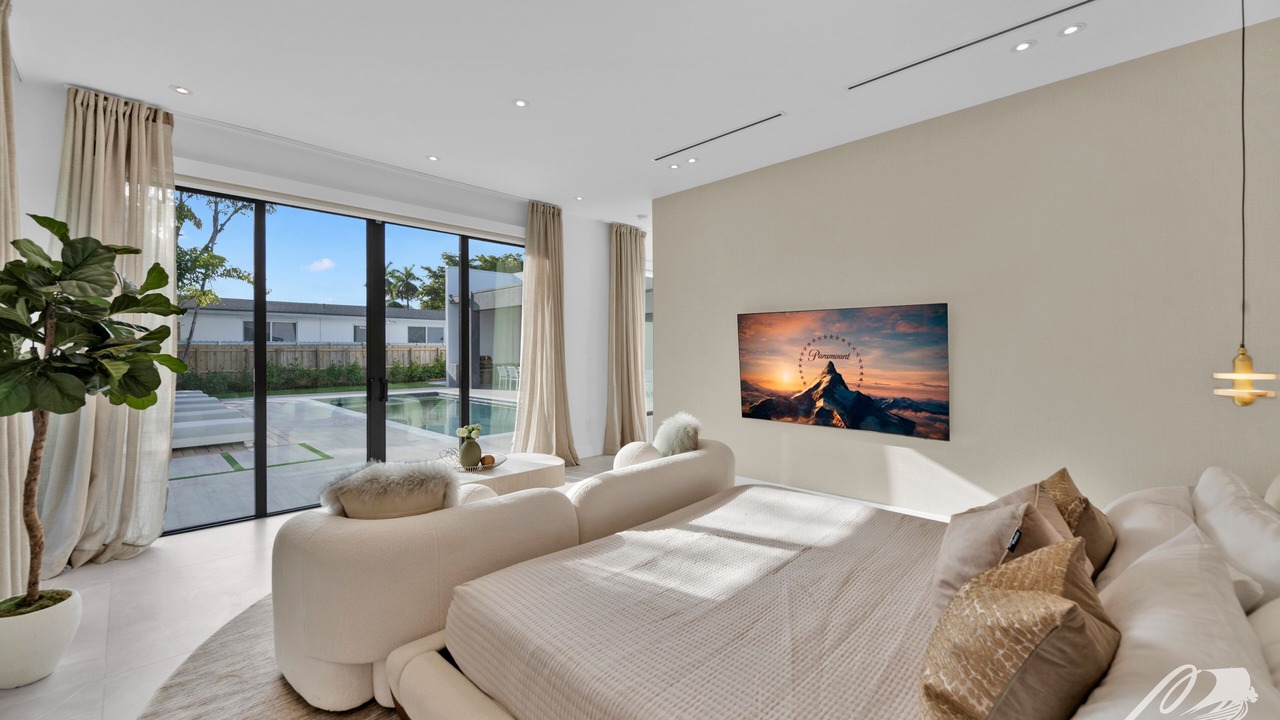 Photo of Bedroom in North Miami Beach