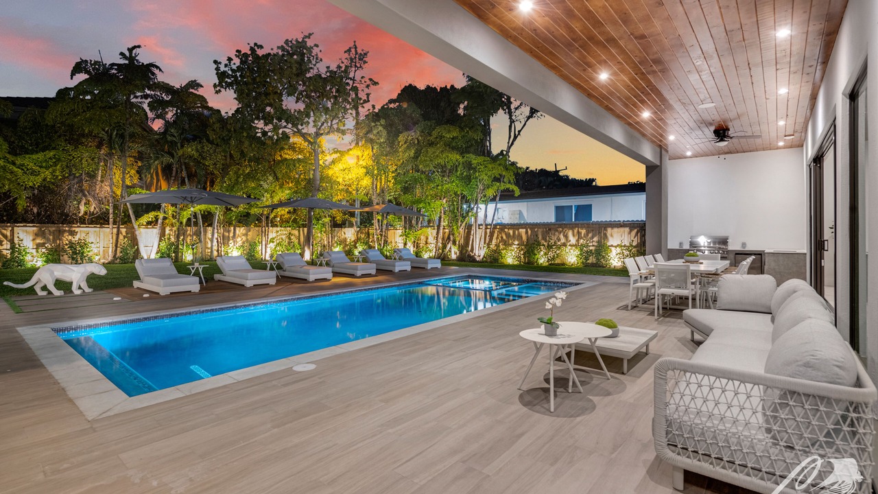 Photo of Outdoor in North Miami Beach