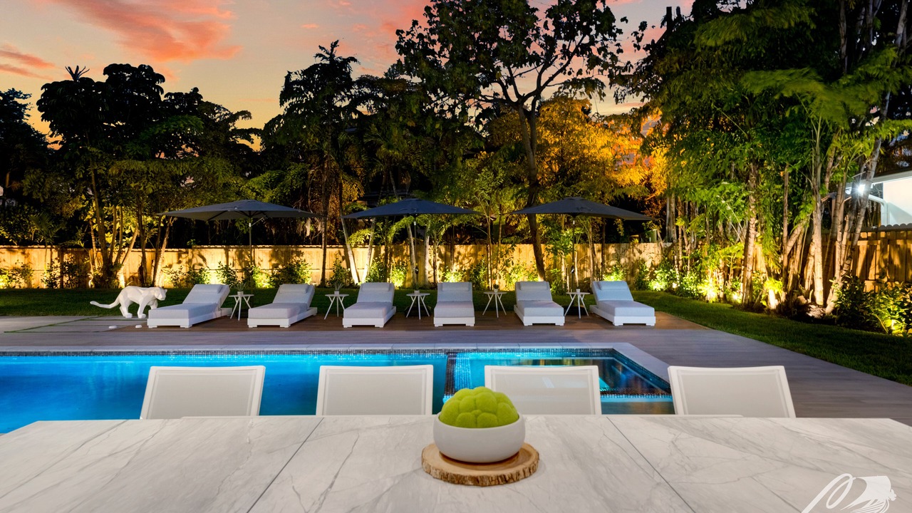 Photo of Outdoor in North Miami Beach
