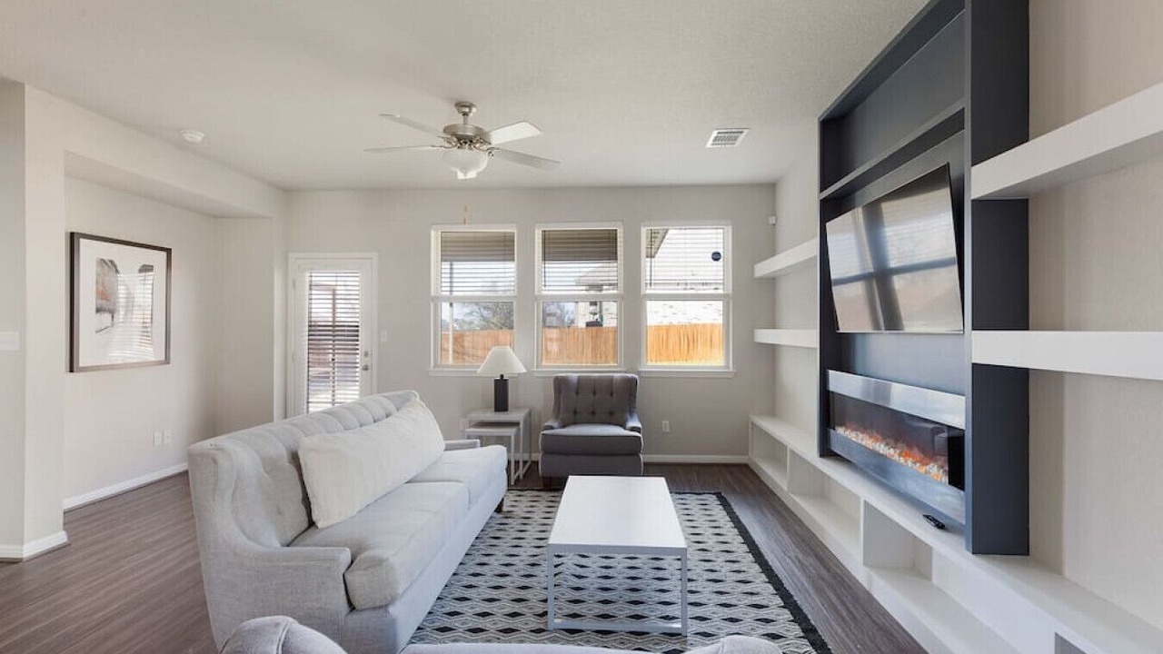 Photo of Livingroom in Hutto