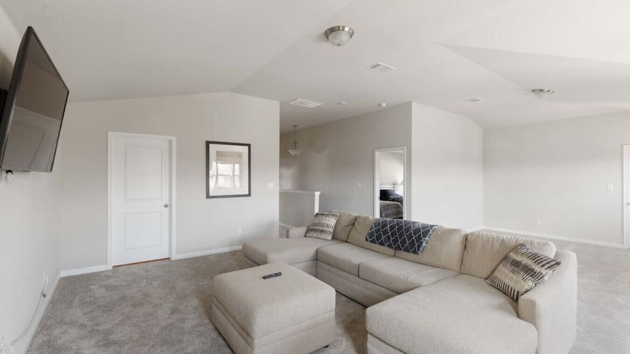 Photo of Livingroom in Hutto