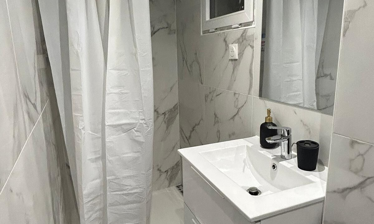 Photo of Bathroom in Saint-Denis