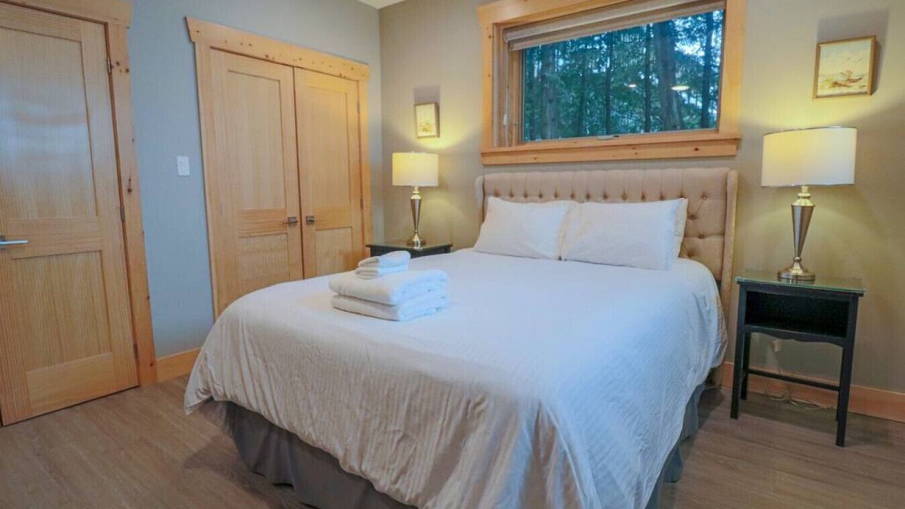 Photo of Bedroom in Port McNicoll