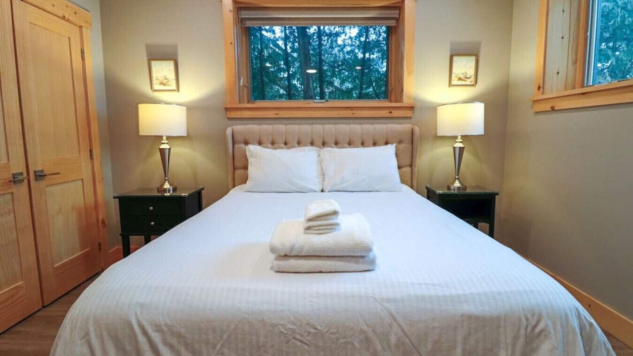 Photo of Bedroom in Port McNicoll