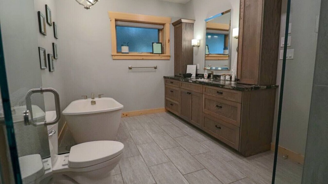Photo of Bathroom in Port McNicoll