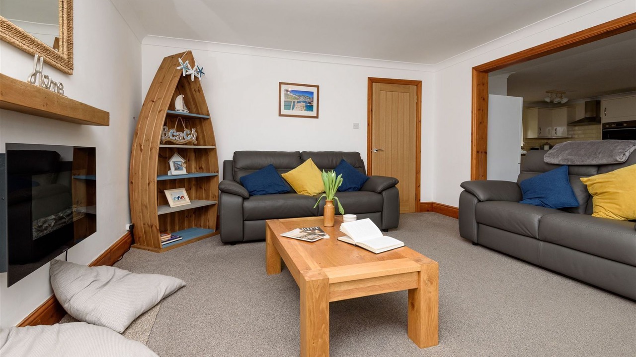Photo of Livingroom in West Looe