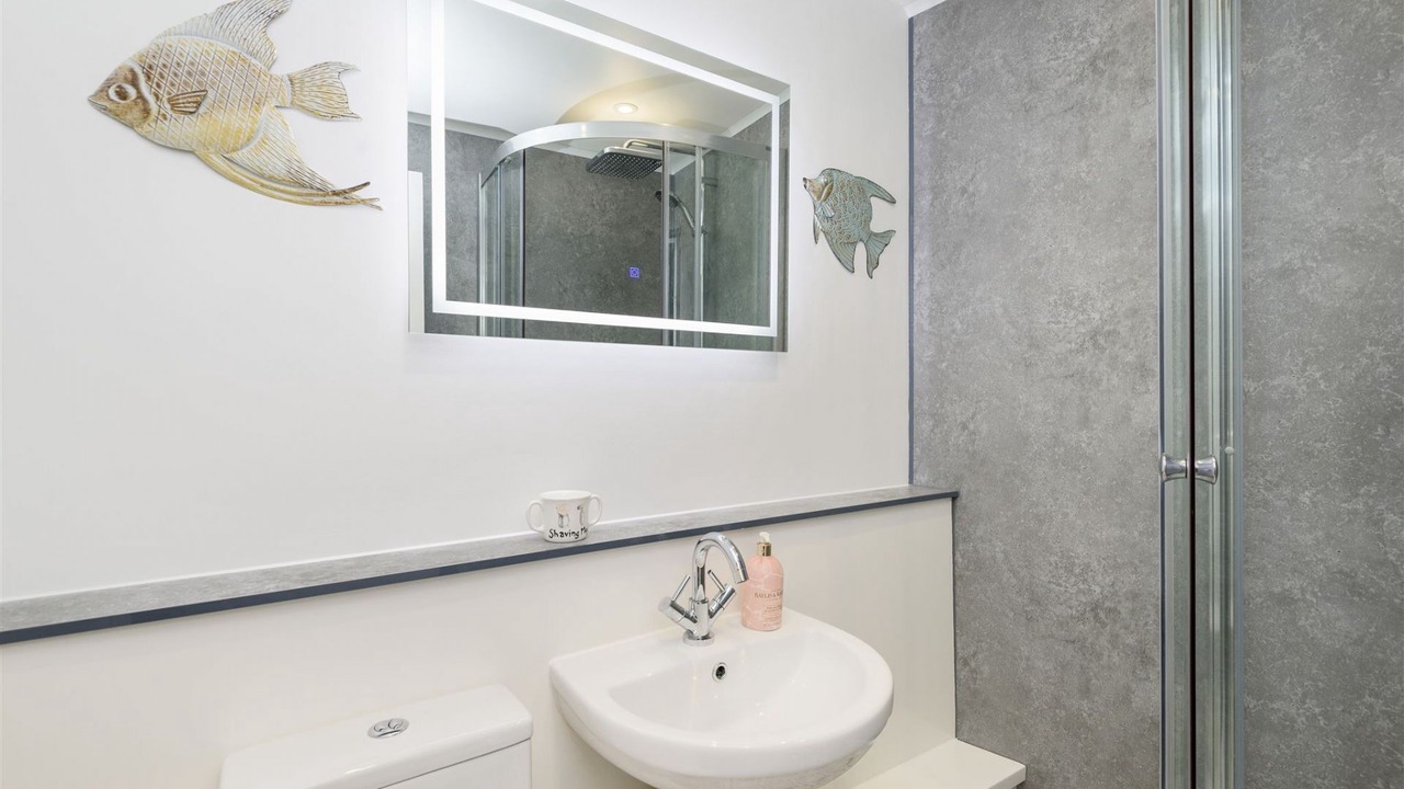 Photo of Bathroom in West Looe