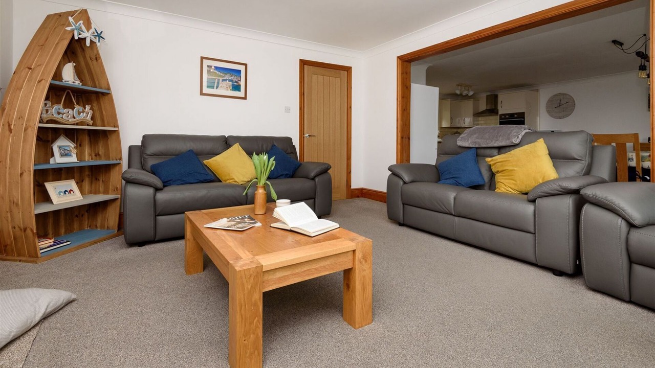 Photo of Livingroom in West Looe