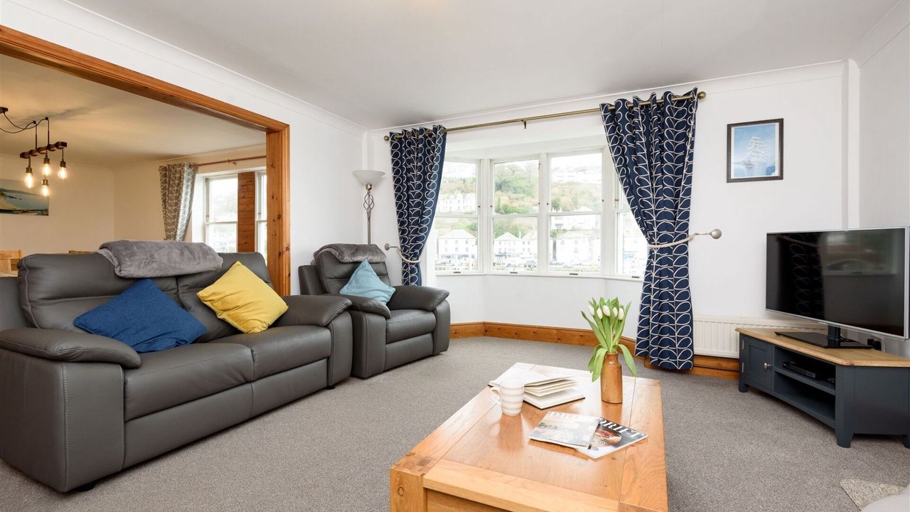 Photo of Livingroom in West Looe