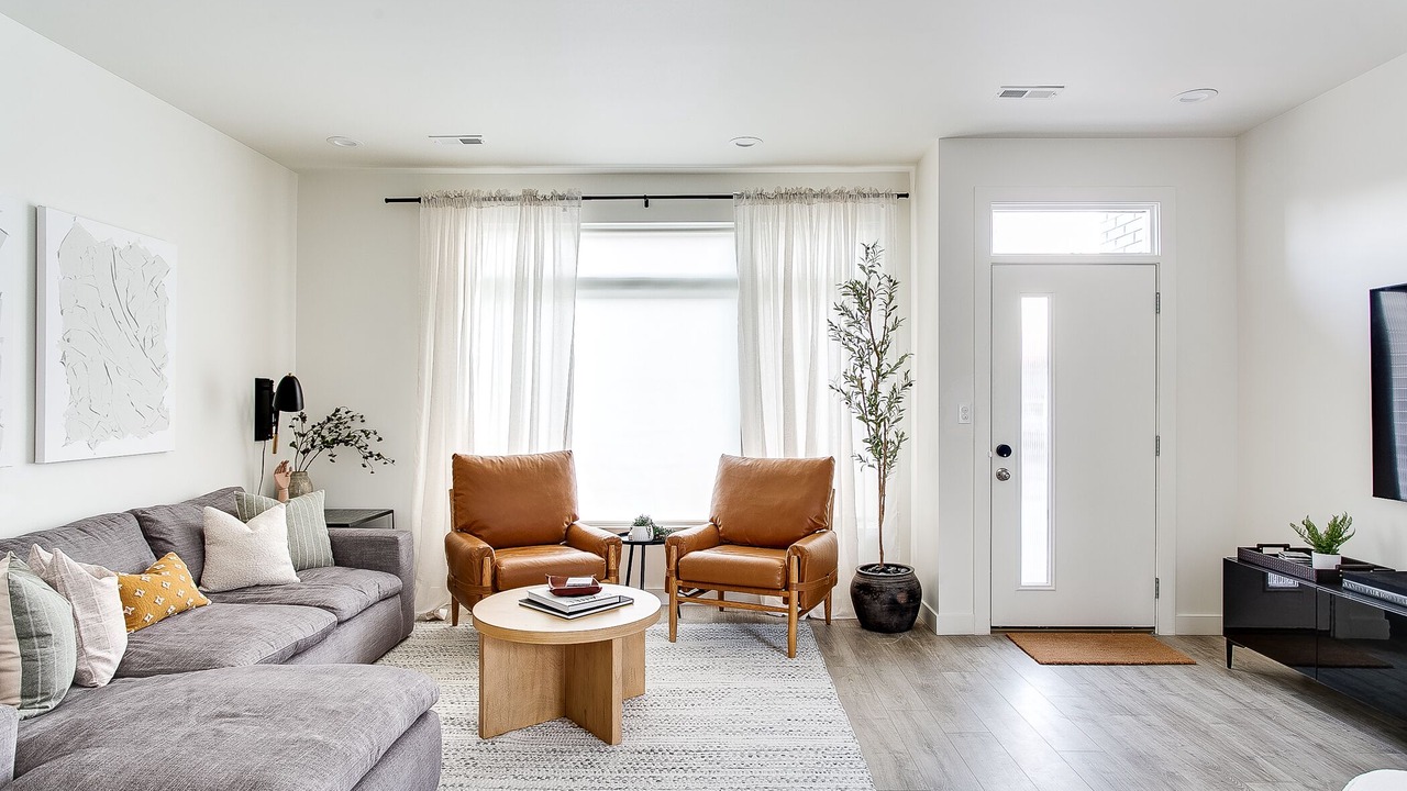 Photo of Livingroom in Phoenix Hill