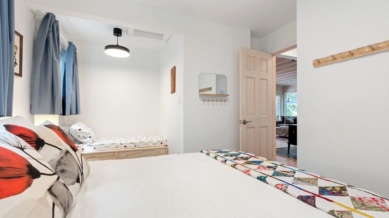 Photo of Bedroom in Glastonbury