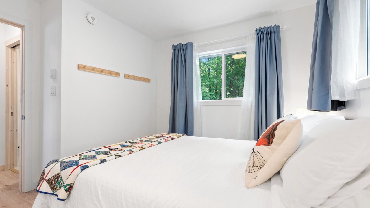 Photo of Bedroom in Glastonbury